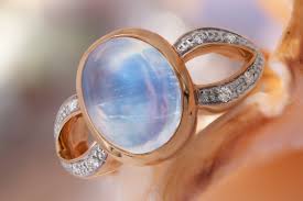Why You Should Wear a Moonstone Jewellery?